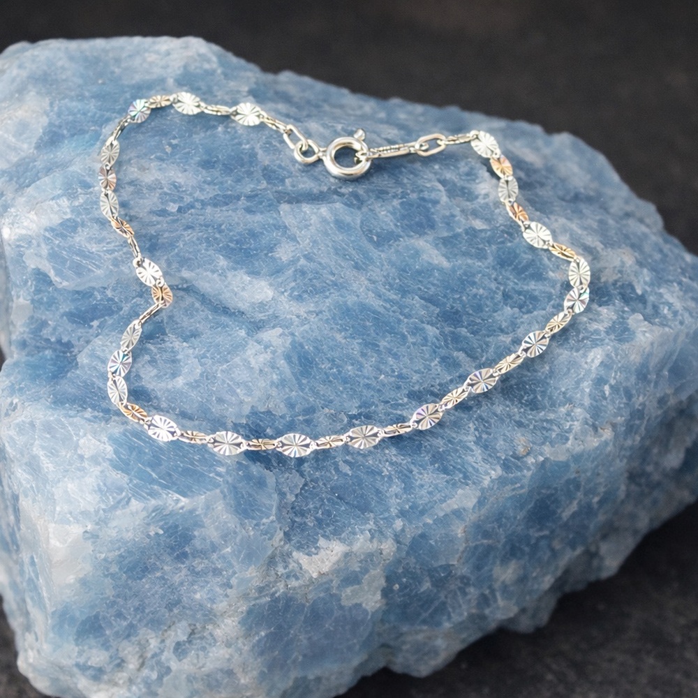 Taxco Bracelet 925 Sterling Silver Starburst Handmade Bracelet 7in long.